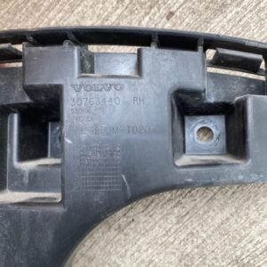 Držiak nárazníka pravý zadný Volvo XC60 - 30763440 RH