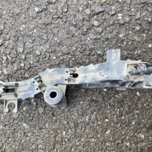 Držiak / vodiaca lišta Renault Trafic Opel Vivaro 8200518237 93857631