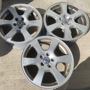 Hlinikový disk R17 Volvo XC60 30671480