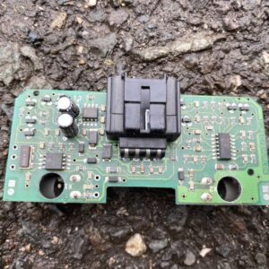 Modul centrálneho zamykania / bzučiak Renault Trafic Opel Vivaro 8200008228 91166806 SHURLOK