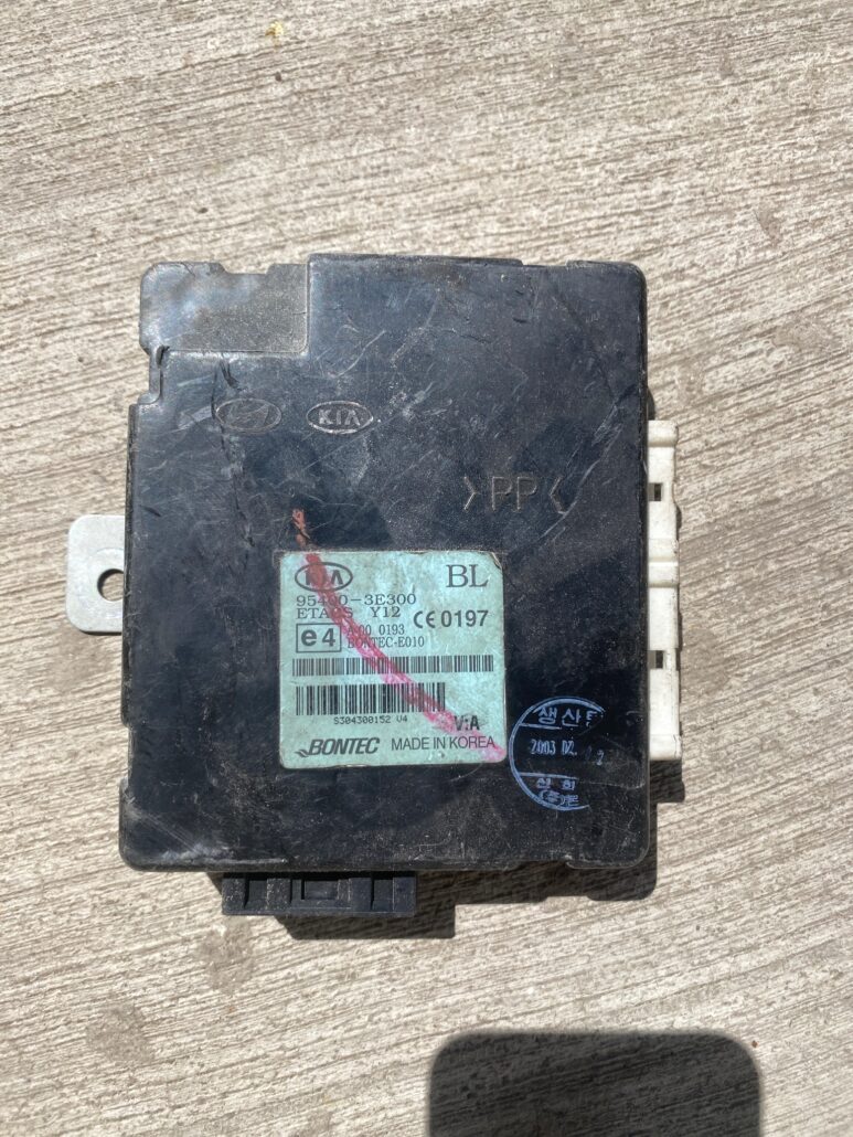 Riadiaca jednotka centrálneho zámku KIA 95400-3E300