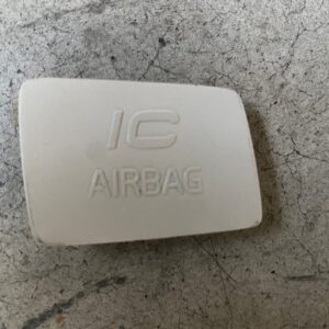 Záslepka airbagu pravá VOLVO XC60 30721142
